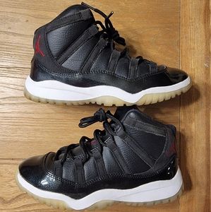 Jordan 11 72-10 size 2y please look at photos